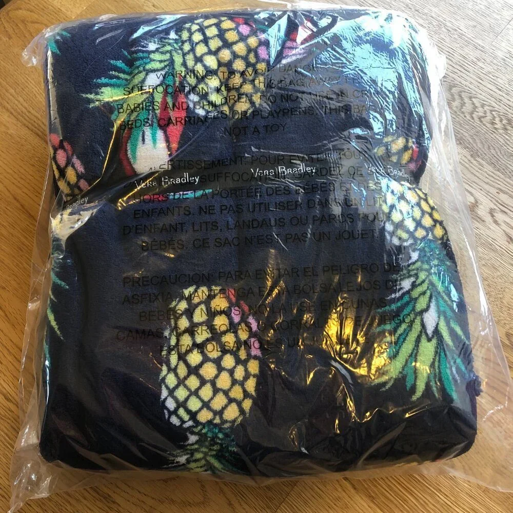 Vera Bradley Toucan Party Throw Blanket Pineapple Print Soft Cozy 80
